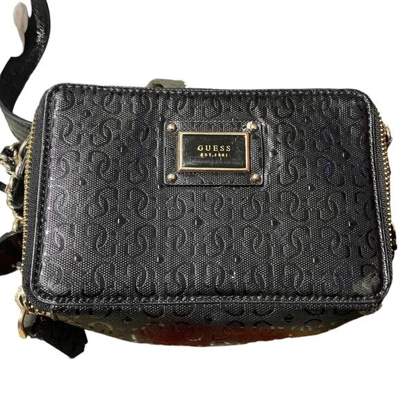 Guess Handbags - Guess Crossbody black rectangle purse with chain and leather strap